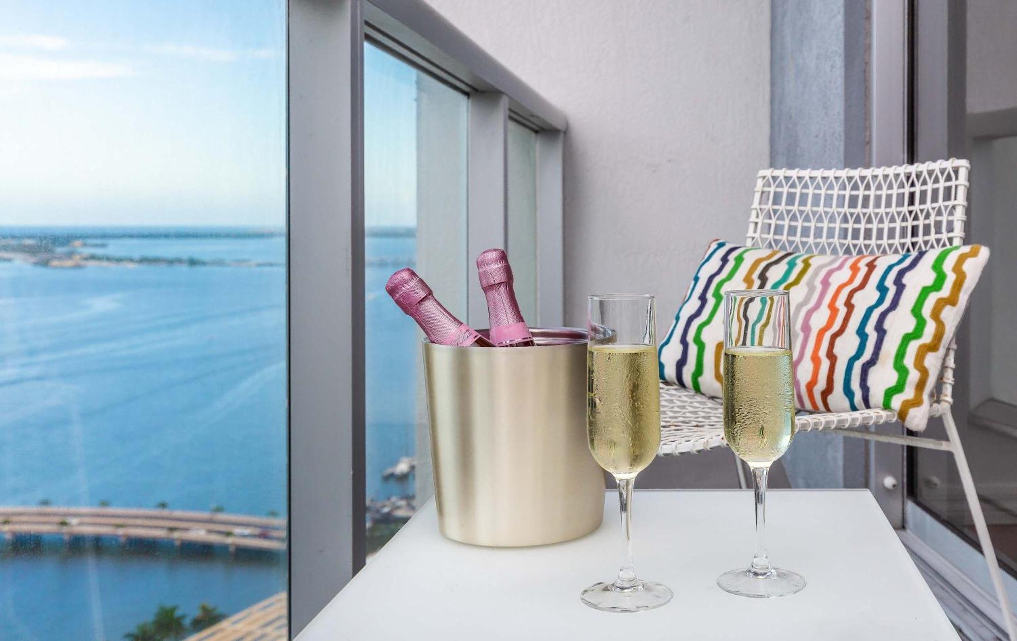 Mvr - Soaring Views & Access Miami